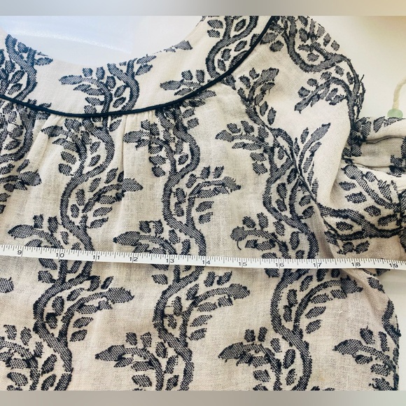 BCBG Maxazria Floral Print Cream and Black Women's Top - Picture 9 of 11